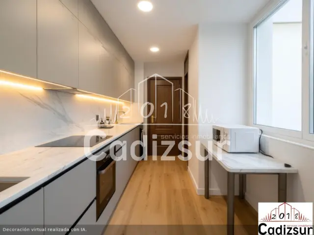 Piso en venta en Calle América, La Paz-Segunda Aguado-Loreto (Cádiz Capital) de 298.800 €