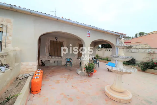 Chalet unifamiliar en venta en Carrer de Bellavista-K, S'Arenal (Distrito Platja de Palma. Palma de Mallorca) de 750.000 €