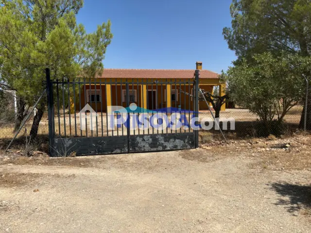 Finca rústica en venta en Valdepeñas