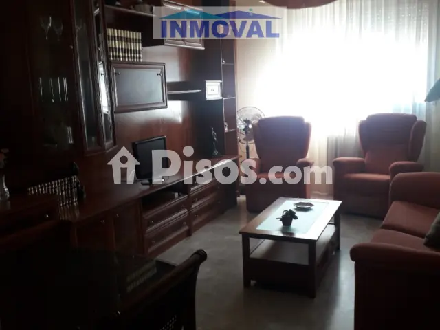 Casa adosada en venta en Nuevo Valdepeñas