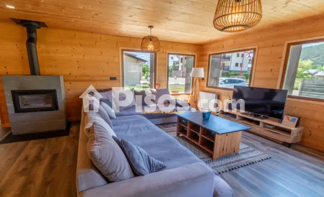 Chalet unifamiliar en venta en Calle Baillettes, Número 1, Latour-de-Carol de 595.000 €