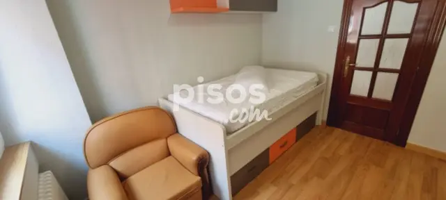 Habitación en alquiler en Calle de las Navas de Tolosa, 18, Batallas-San Juan (Valladolid Capital) de 300 €<span>/mes</span>