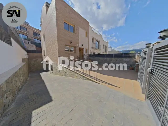 Casa en venta en Carrer Miles Davis, 30, Sentmenat de 409.000 €