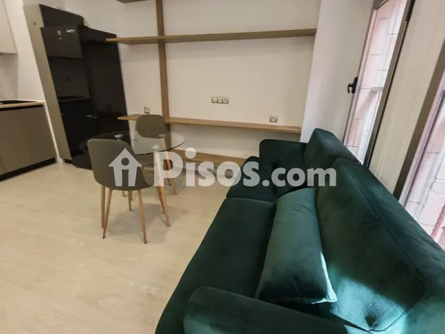 Estudio en alquiler en Calle de la Platería, Santa Catalina-San Bartolomé (Distrito Centro. Murcia Capital) de 725 €<span>/mes</span>