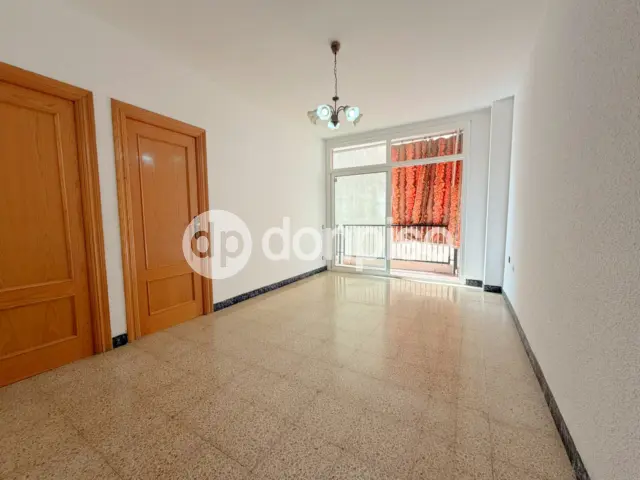 Piso en venta en Carrer de Martí i Codolar, Santa Eulàlia (L'Hospitalet de Llobregat) de 366.940 €