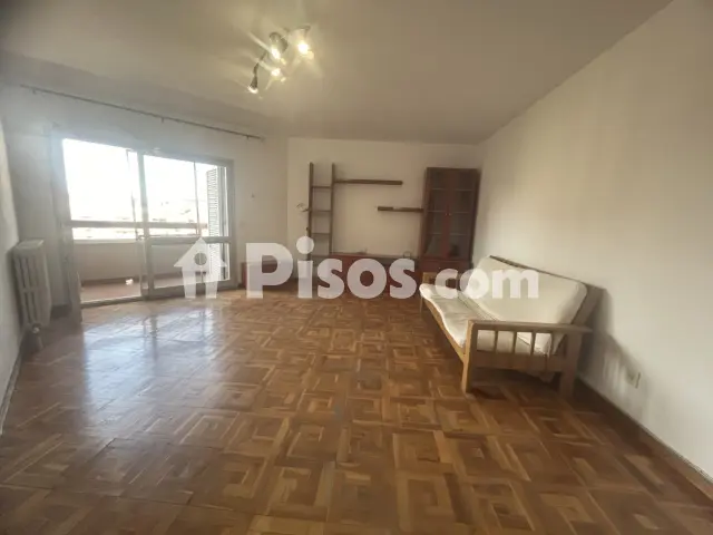 Piso en venta en Passeig de Pere III, cerca de Carrer dels Predicadors en Centre-Passeig i Rodalies por 230.000 €