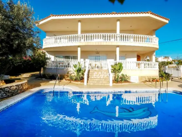 Chalet unifamiliar en alquiler en Alcanar, Alcanar de 2.090 €