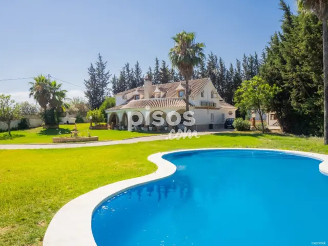 Chalet unifamiliar en alquiler en Centro, Centro (Alhaurín el Grande) de 1.495 €