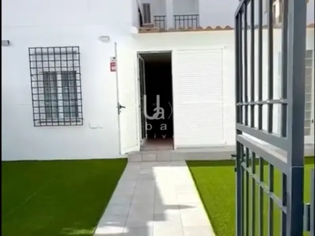 Chalet adosado en venta en Calle Costa Dorada, El Mojón-Las Salinas (San Pedro del Pinatar) de 310.000 €