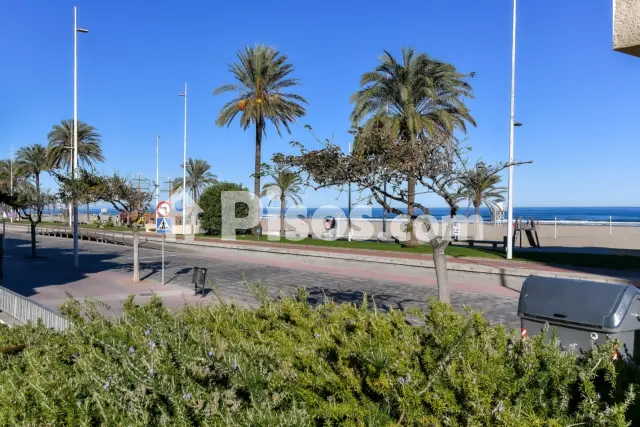 Apartamento en venta en Passeig Marítim de Neptú, 95, cerca de Carrer Aragó, Playa de Gandia (Gandia) de 370.000 €