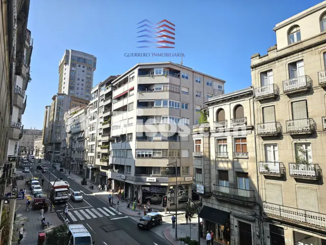 Piso en venta en Calle de Curros Enríquez, Centro (Ourense Capital) de 335.000 €