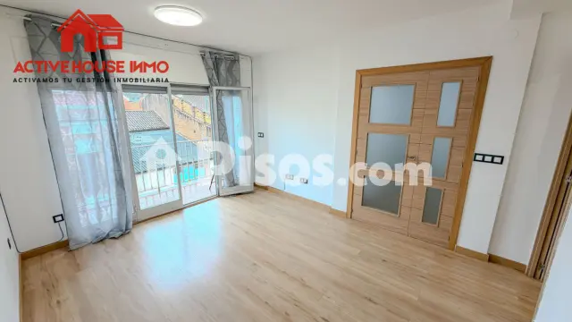 Piso en venta en Plaça de Prim, Santa Bàrbara de 89.500 €