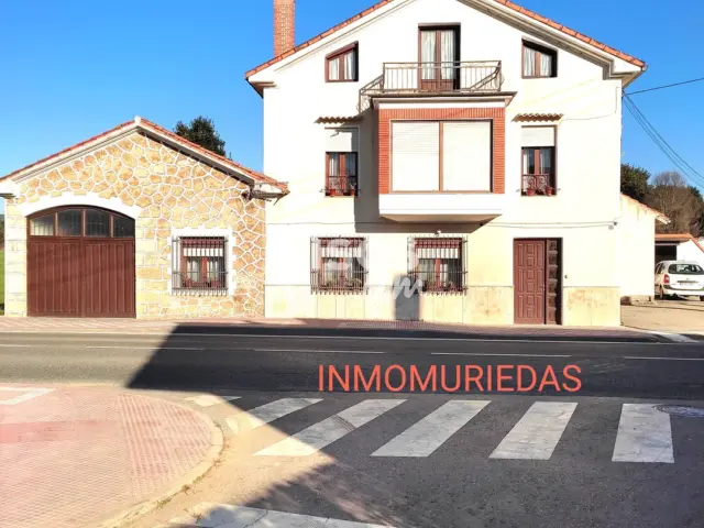 Casa unifamiliar en venta en Barrio de Camargo Ladredo, Revilla (Camargo)