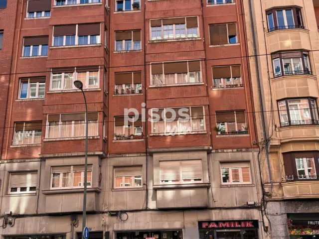 Piso en venta en Autonomia Kalea, 57, cerca de Sabino Arana Etorbidea, Basurtu (Distrito Basurtu-Zorrotza. Bilbao) de 545.000 €