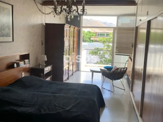 Casa adosada en venta en Calle Robayna, 43, Rambla-Duggi-Los Hoteles (Distrito Centro-Ifara. Santa Cruz de Tenerife Capital) de 1.400.000 €