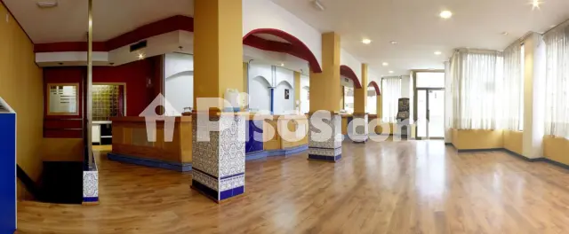 Local comercial en venta en Avenida de la Antigua Florida, número sn, Centro (Palencia Capital) de 200.000 €