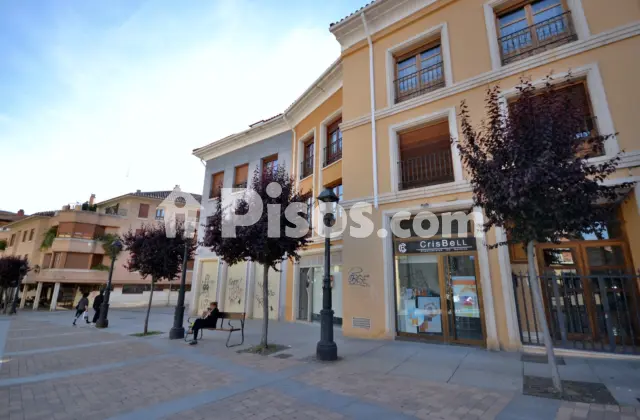 Local comercial en alquiler en Plaza de San Miguel, número SN, Centro (Palencia Capital) de 650 €<span>/mes</span>