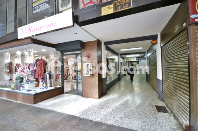Local comercial en alquiler en Calle Mayor, número SN, cerca de Calle de Ignacio Martínez de Azcoitia, Centro (Palencia Capital) de 400 €<span>/mes</span>