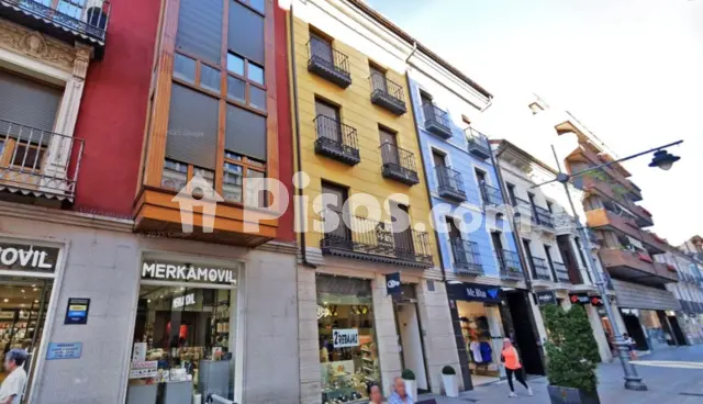 Local comercial en alquiler en Calle Mayor, número SN, cerca de Calle de Barrio y Mier, Centro (Palencia Capital) de 2.200 €<span>/mes</span>