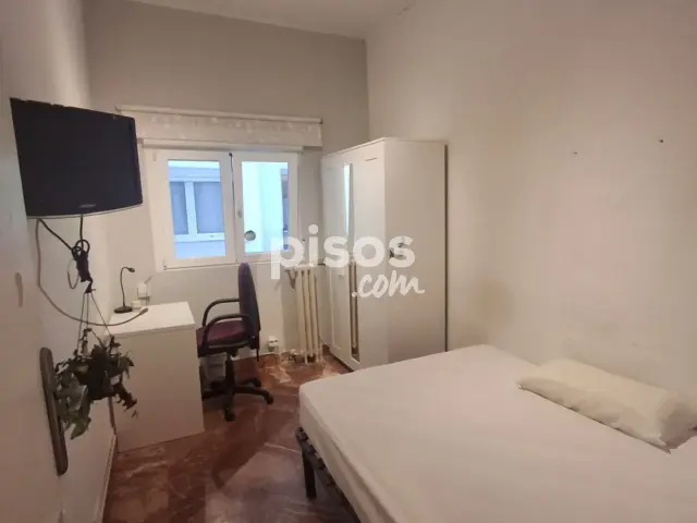 Habitación en alquiler en Calle del General Oráa, cerca de Calle de Velázquez, Castellana (Distrito Salamanca. Madrid Capital) de 500 €<span>/mes</span>