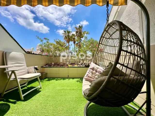Apartamento en venta en Calle de las Hespérides, Costa del Silencio-Las Galletas (Arona) de 250.000 €