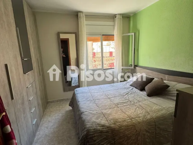 Piso en venta en Carrer del Progrés, cerca de Carrer de la Mare de Déu dels Desemparats, La Torrassa (L'Hospitalet de Llobregat) de 190.000 €