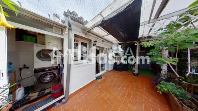Apartamento en venta en Carrer de Calderón de la Barca, cerca de Carrer de Lugo, El Carmel (Distrito Horta-Guinardó. Barcelona Capital) de 270.000 €