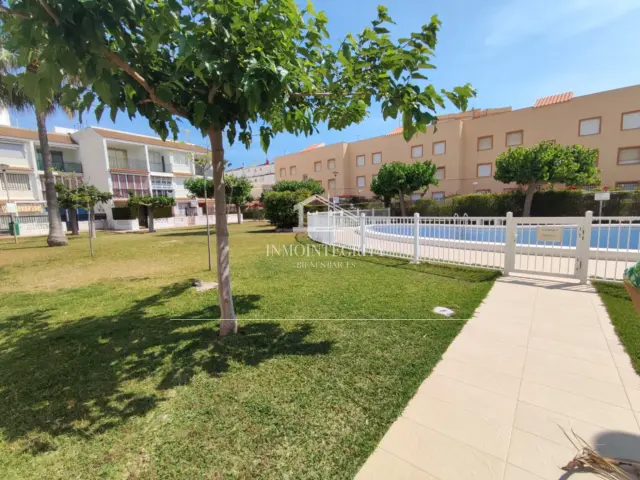 Chalet adosado en venta en Avinguda de Barcelona, 26, Marina d'Or (Orpesa - Oropesa del Mar) de 164.000 €