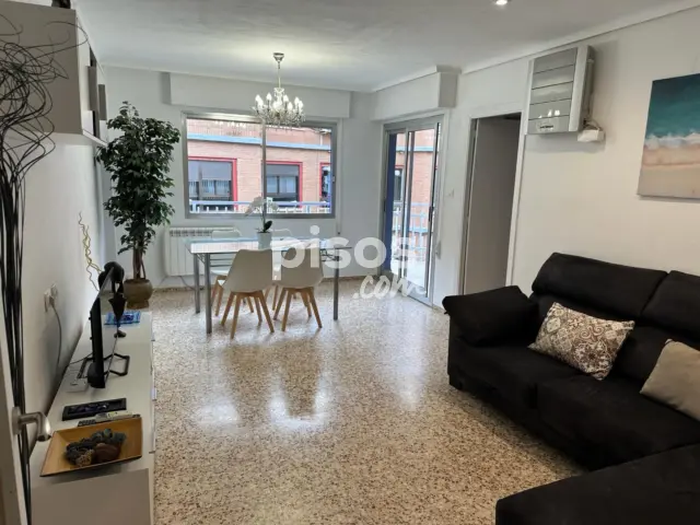 Piso en alquiler en Carrer de Sant Miquel, cerca de Calle del Padre Lluís Maria Llop, Piscines (Vila-real) de 1.200 €<span>/mes</span>