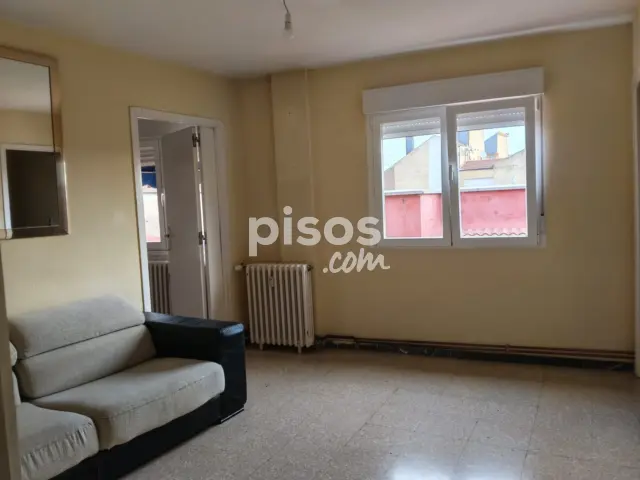Piso en alquiler en Calle de Miguel Iscar, Centro (Valladolid Capital) de 850 €<span>/mes</span>