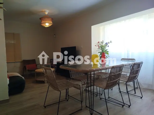Piso en alquiler en Barrio de San Francisco, Arnao (Castrillón) de 1.255 €<span>/mes</span>