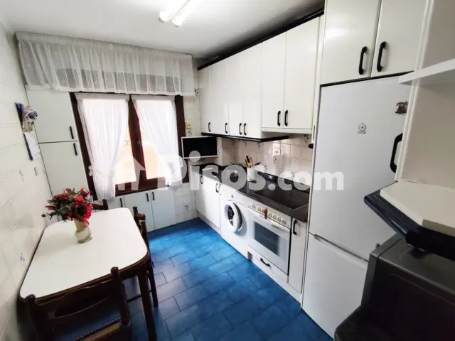Piso en venta en Gernikako Arbola Etorbidea, Bagatza-San Vicente (Barakaldo) de 245.000 €