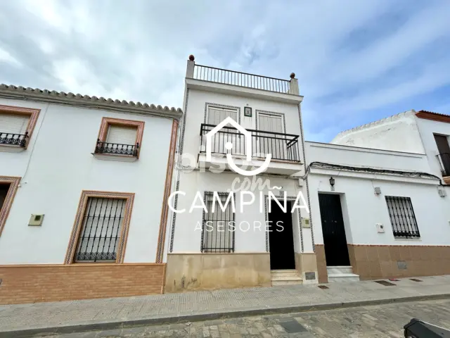 Casa en venta en Calle de Labradores, 95, cerca de Calle de la Jara, Trigueros de 115.000 €