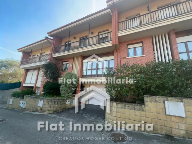 Chalet pareado en venta en Calle Brazomar, Cotolino (Castro Urdiales) de 390.000 €