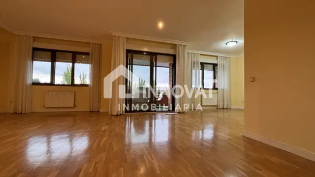 Dúplex en venta en Avenida de Europa, 1, Avenida de Europa (Distrito Zona Nueva. Toledo Capital) de 820.000 €