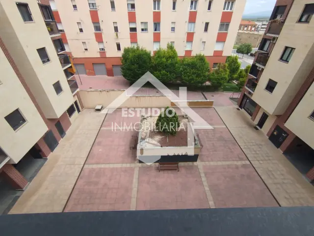 Piso en venta en Calle Don Pablo Antoñana Angulo, Viana de 179.900 €