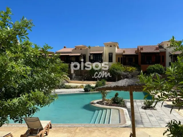 Casa en venta en Avenida de José Miguel Galván Bello, Las Chafiras (San Miguel de Abona) de 460.000 €