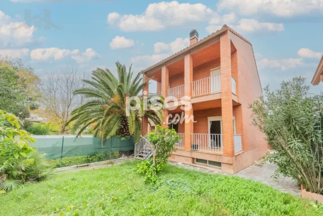 Chalet pareado en venta en Coimbra-Guadarrama, Coimbra-Guadarrama (Móstoles) de 344.900 €