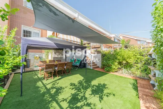 Chalet adosado en venta en Zona Bulevar, Zona Bulevar (Arroyomolinos) de 459.900 €