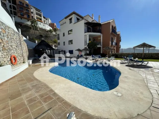 Piso en venta en Calle Lavanda, Las Palomas-Cerro Gordo (Almuñécar) de 275.000 €