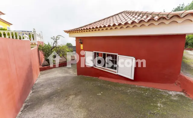 Chalet unifamiliar en venta en Calle Preventorio, 37, La Esperanza (El Rosario) de 337.000 €