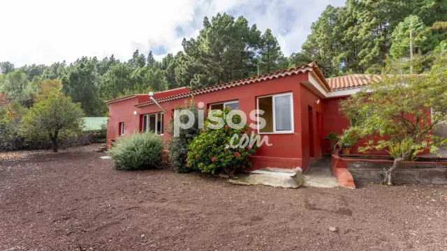 Chalet unifamiliar en venta en Calle Preventorio, 37, La Esperanza (El Rosario) de 337.000 €