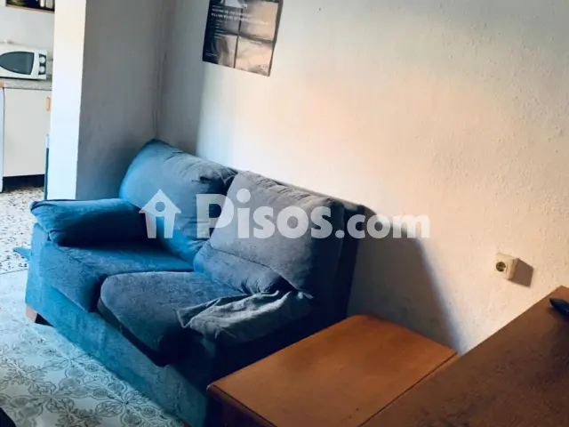 Piso en alquiler en Camino de los Yeseros, Cartuja (Distrito Norte. Granada Capital) de 850 €<span>/mes</span>