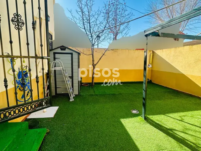 Piso en venta en Calle Arroyo, Yuncler de 201.000 €