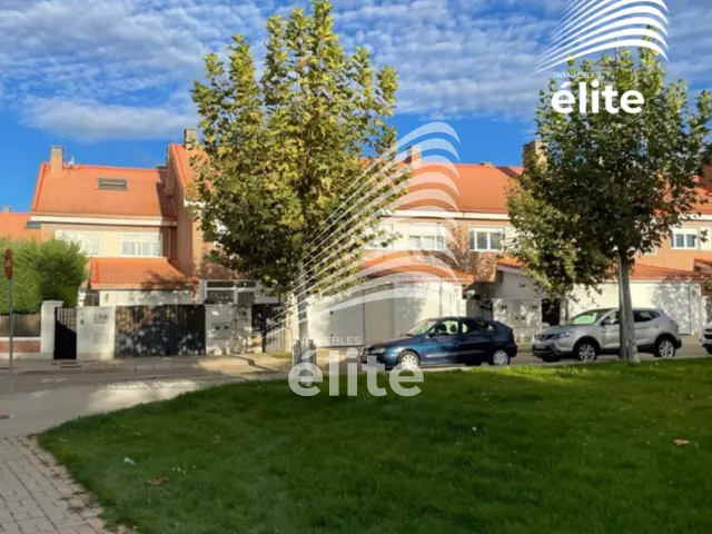 Chalet adosado en venta en Calle de Rocinante, 42, Boecillo de 166.500 €