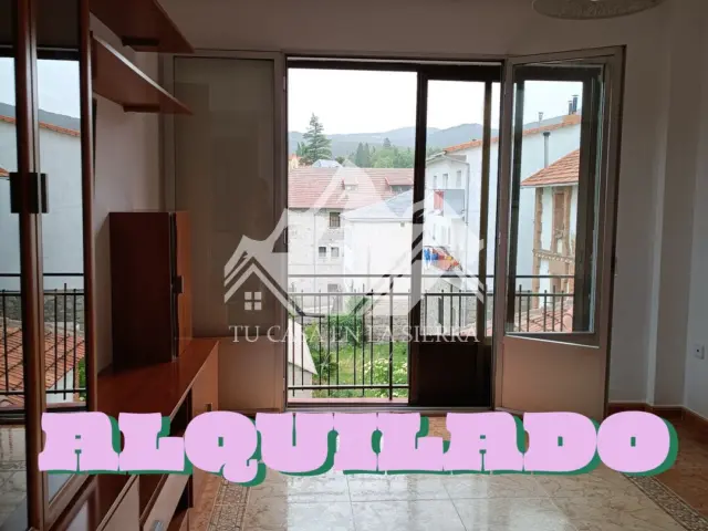 Piso en alquiler en Avenida Mirasierra, El Espinar de 750 €<span>/mes</span>