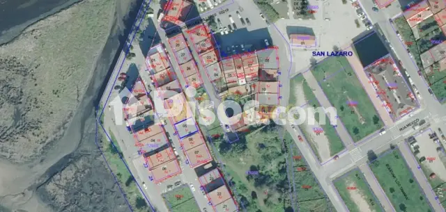 Piso en venta en Calle de Curros Enríquez, Noia de 80.000 €