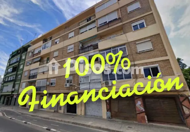 Piso en venta en Avenida de la Constitución, cerca de Calle del Río Genil, Orriols (Distrito Rascanya. València Capital) de 123.000 €
