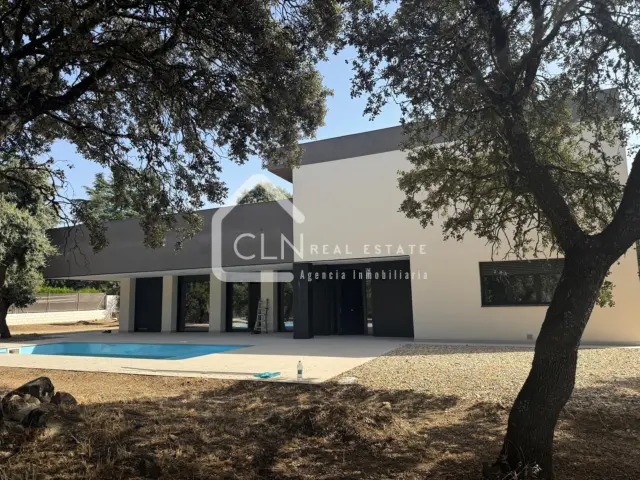 Casa en venta en Calle de Cádiz, Valdemorillo de 790.000 €