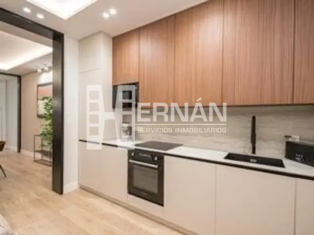 Apartamento en venta en Calle de Jesús del Valle, 25, Universidad-Malasaña (Distrito Centro. Madrid Capital) de 823.000 €